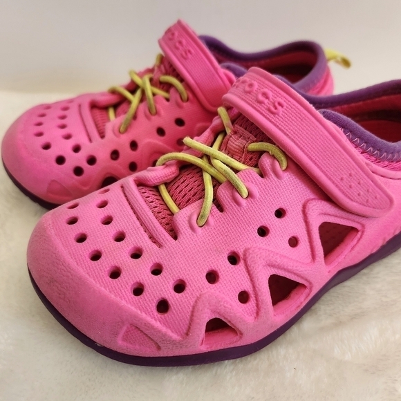 CROCS Barbie Pink Velcro Swiftwater Play Shoes Childs Size 10 - Picture 5 of 16